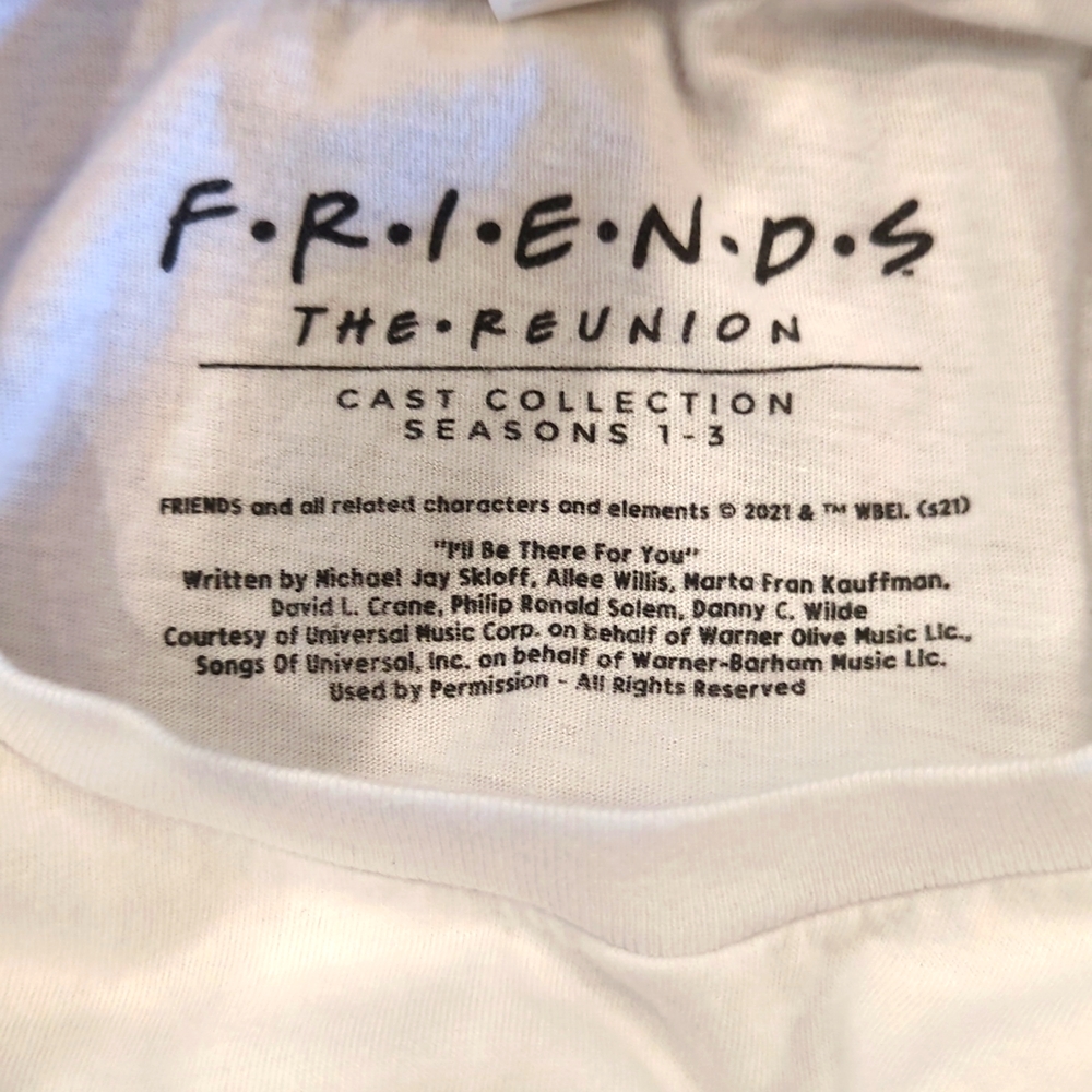 F*R*I*E*N*D*S Tailored Short Sleeve White Tee. Size Large - Picture 5 of 6